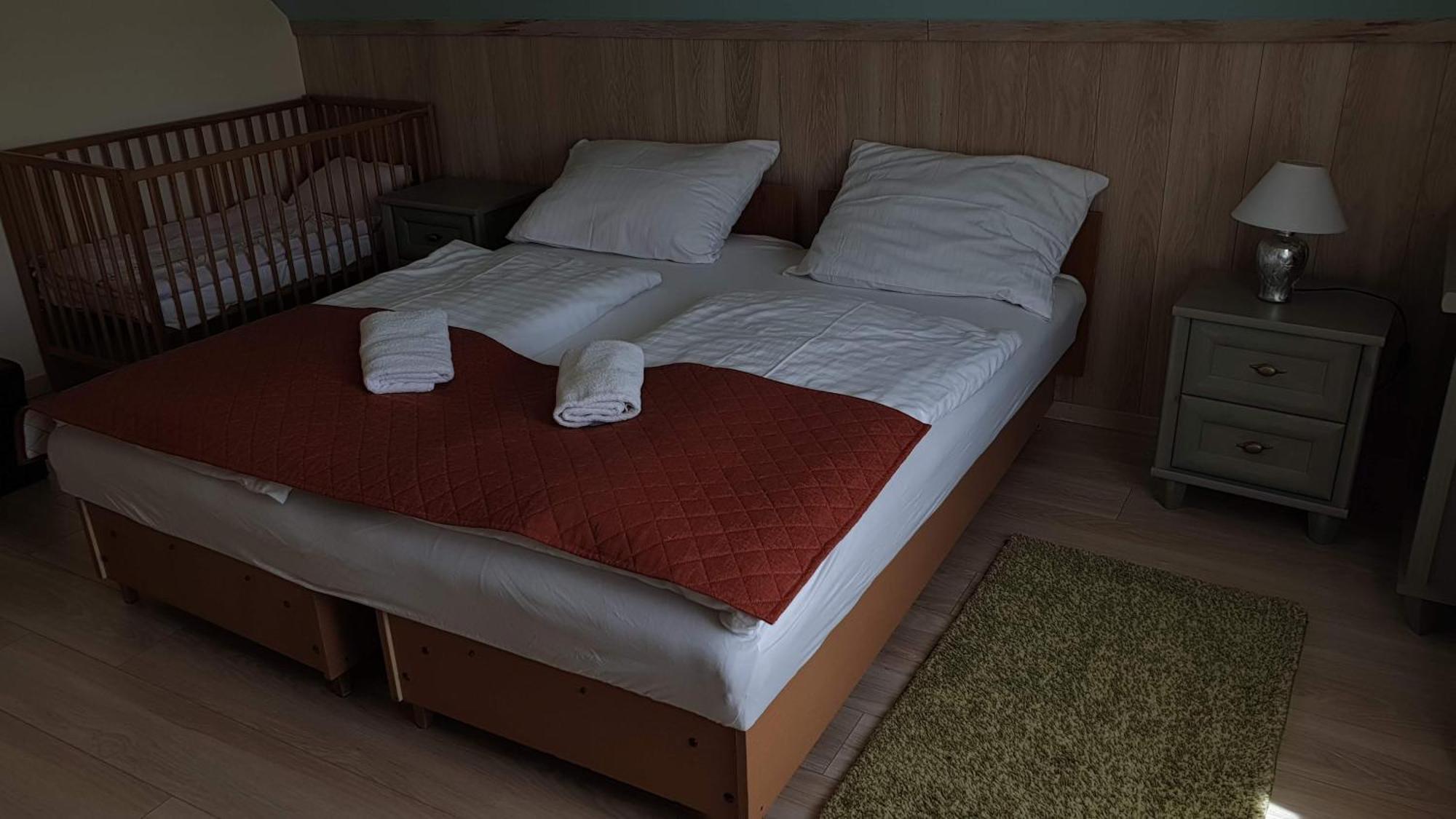 Keller Apartmanok Hajdúszoboszló الغرفة الصورة