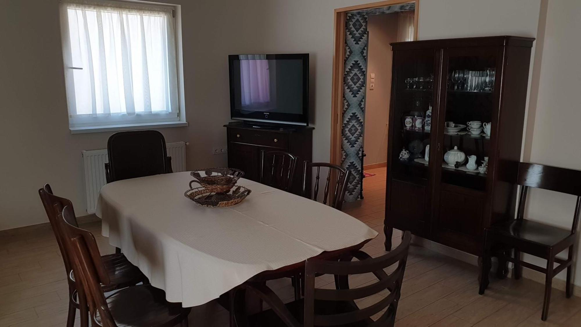Keller Apartmanok Hajdúszoboszló الغرفة الصورة