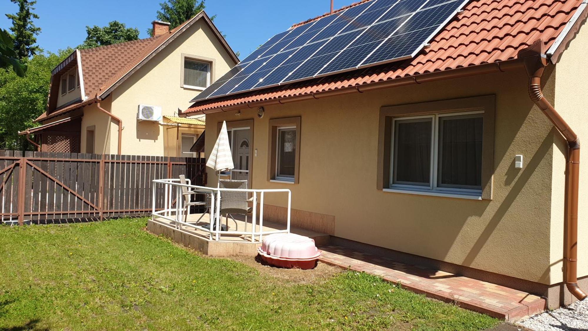 Keller Apartmanok Hajdúszoboszló الغرفة الصورة