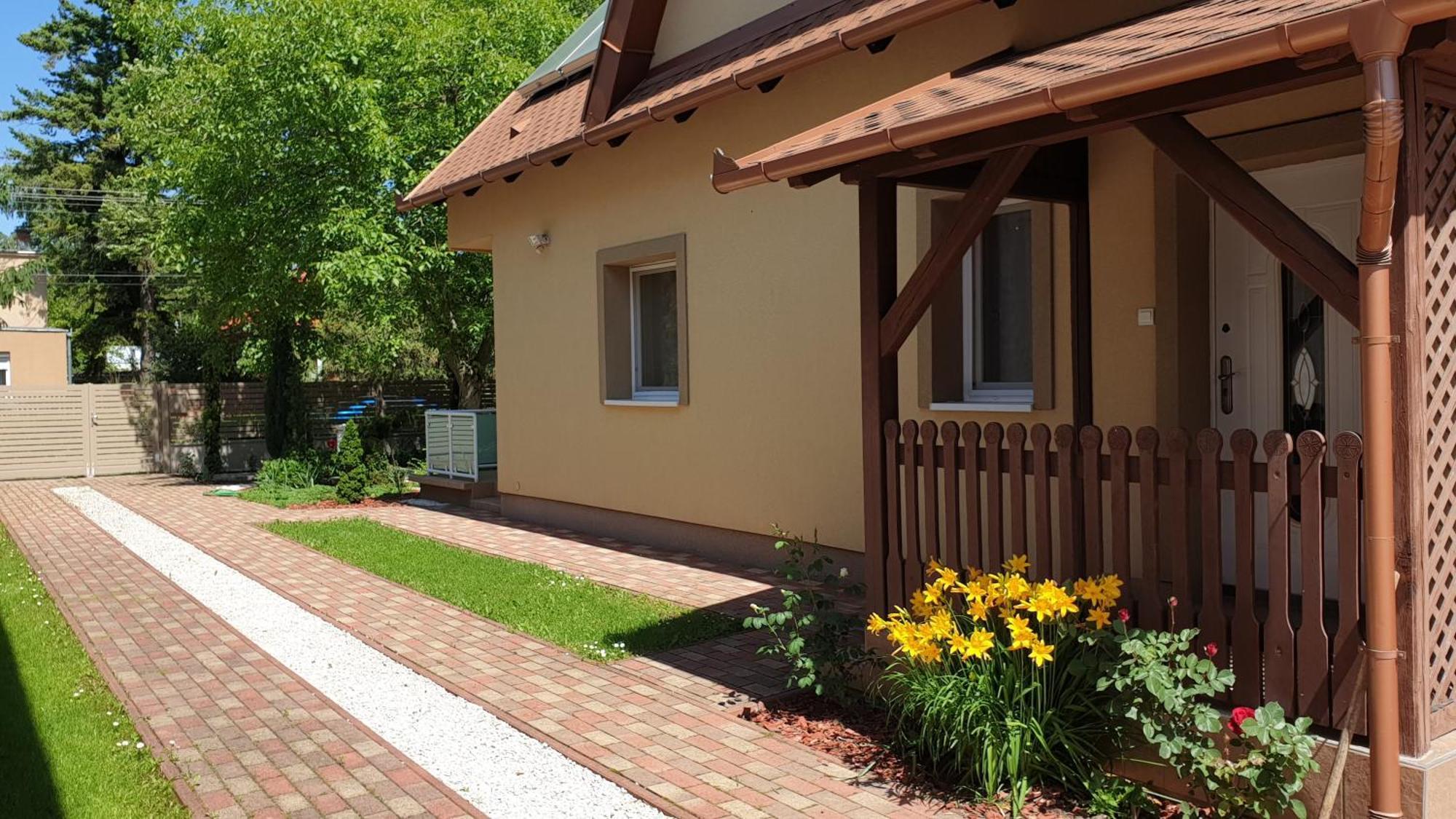 Keller Apartmanok Hajdúszoboszló الغرفة الصورة